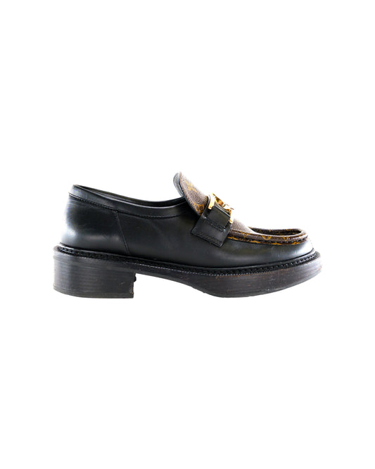 Louis Vuitton Academy Shoes