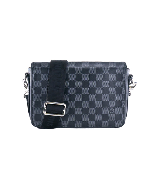 Louis Vuitton Damier PM Messenger Bag