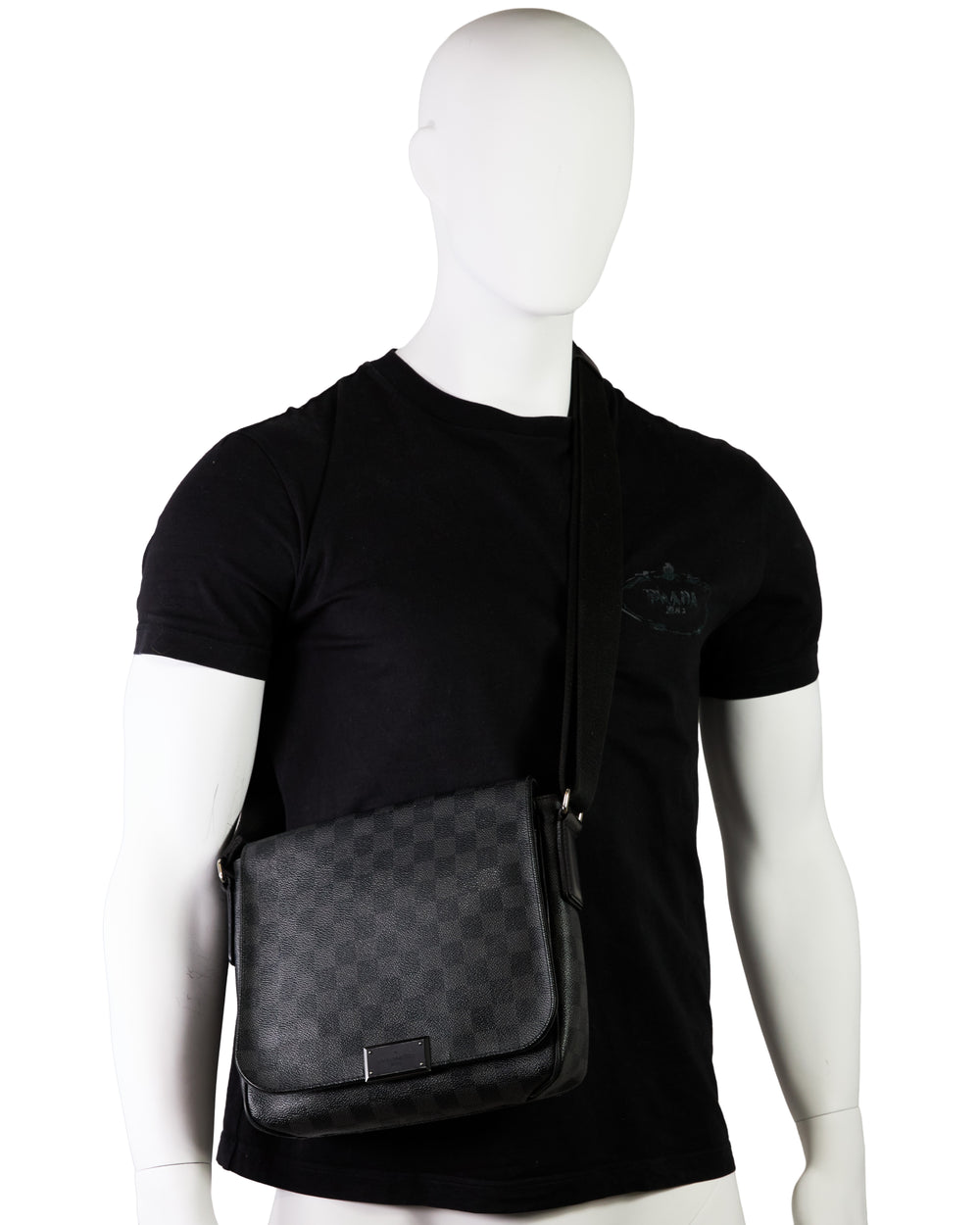 Louis Vuitton District PM